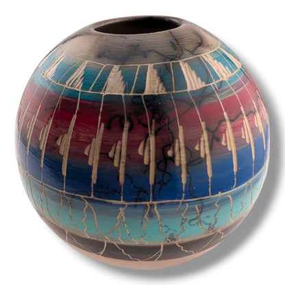 Navajo Hand-Etched Horsehair Round Seed Pot by Ben Billy